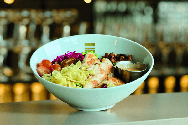 caterbee/cf/philsburger/dishes/medium/Phils%20sallad.jpg
