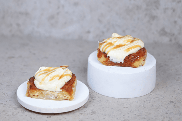 caterbee/cf/thelins/dishes/medium/sticky%20buns.jpg