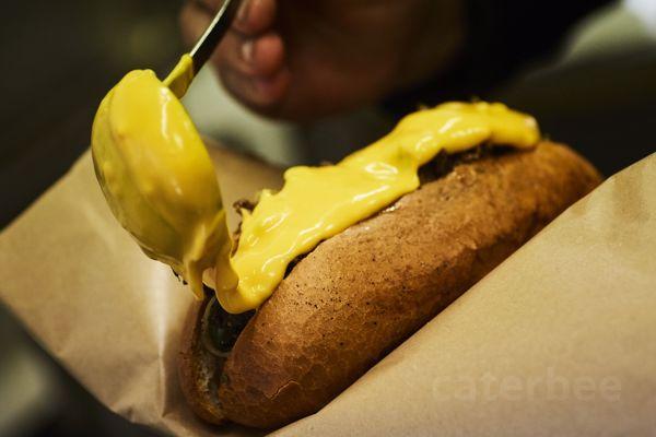 caterbee/cf/fredsfoodtruck/dishes/medium/Philly%20cheese%20steak.JPG